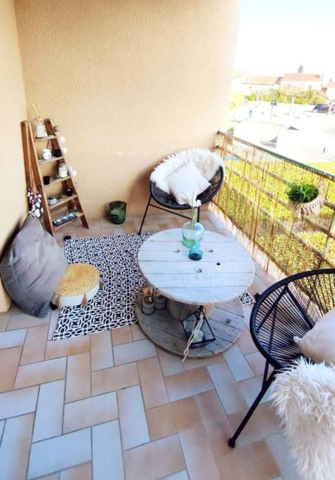 Un Nid D'Amour Apartment Ruoms Luaran gambar